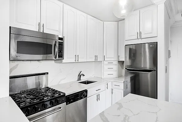 Sold by Compass | media 2