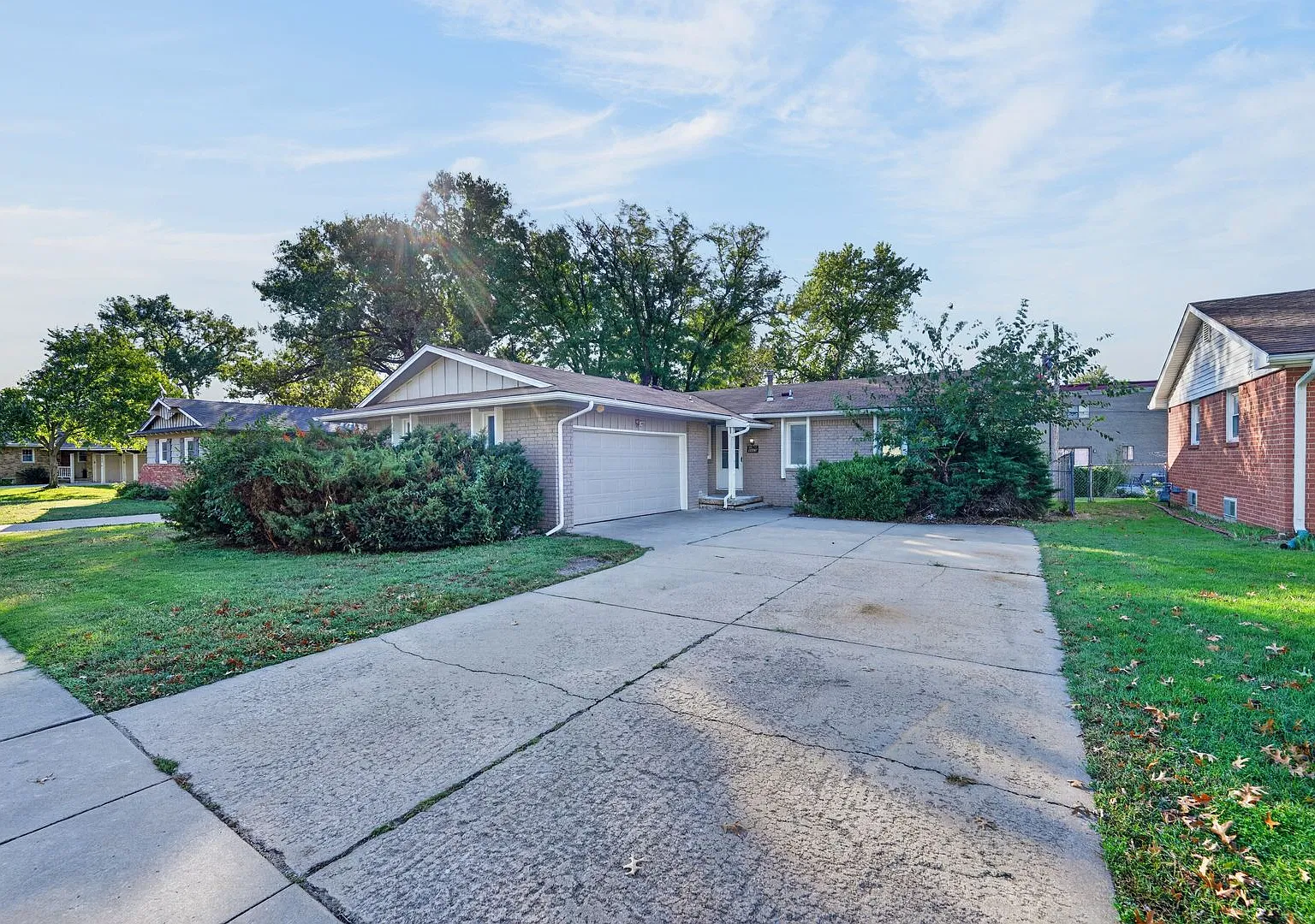 8029 E Dresden Ln — Photo 1