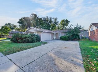 8029 E Dresden Ln, Wichita, KS 67207
