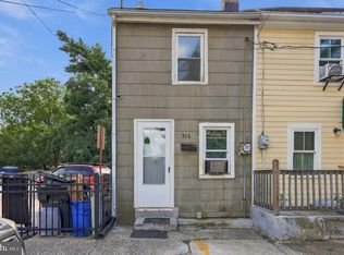216 Barclay St, Burlington, NJ 08016