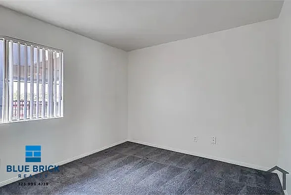 15231 Sherman Way #306 — Photo 24