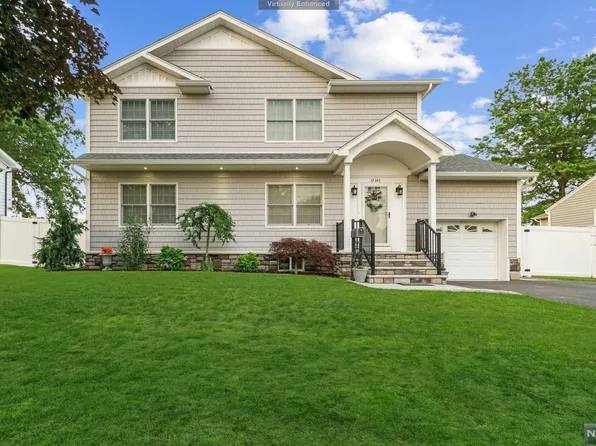 141 Yerger Rd, Fair Lawn, NJ 07410
