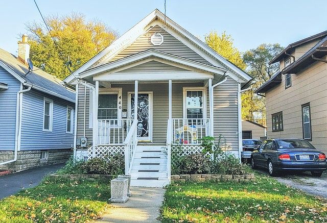 1st image of 440 Woodlawn Ave