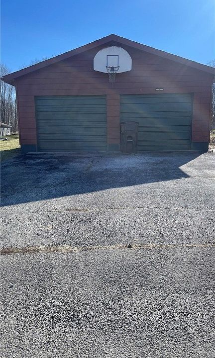 1st image of 17123 Florence Dr