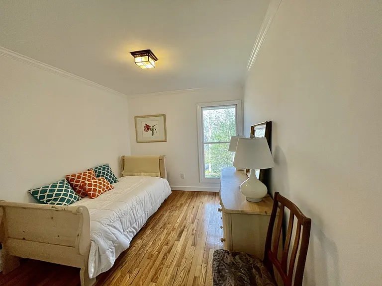 Peconic Hills Dr — Photo 18