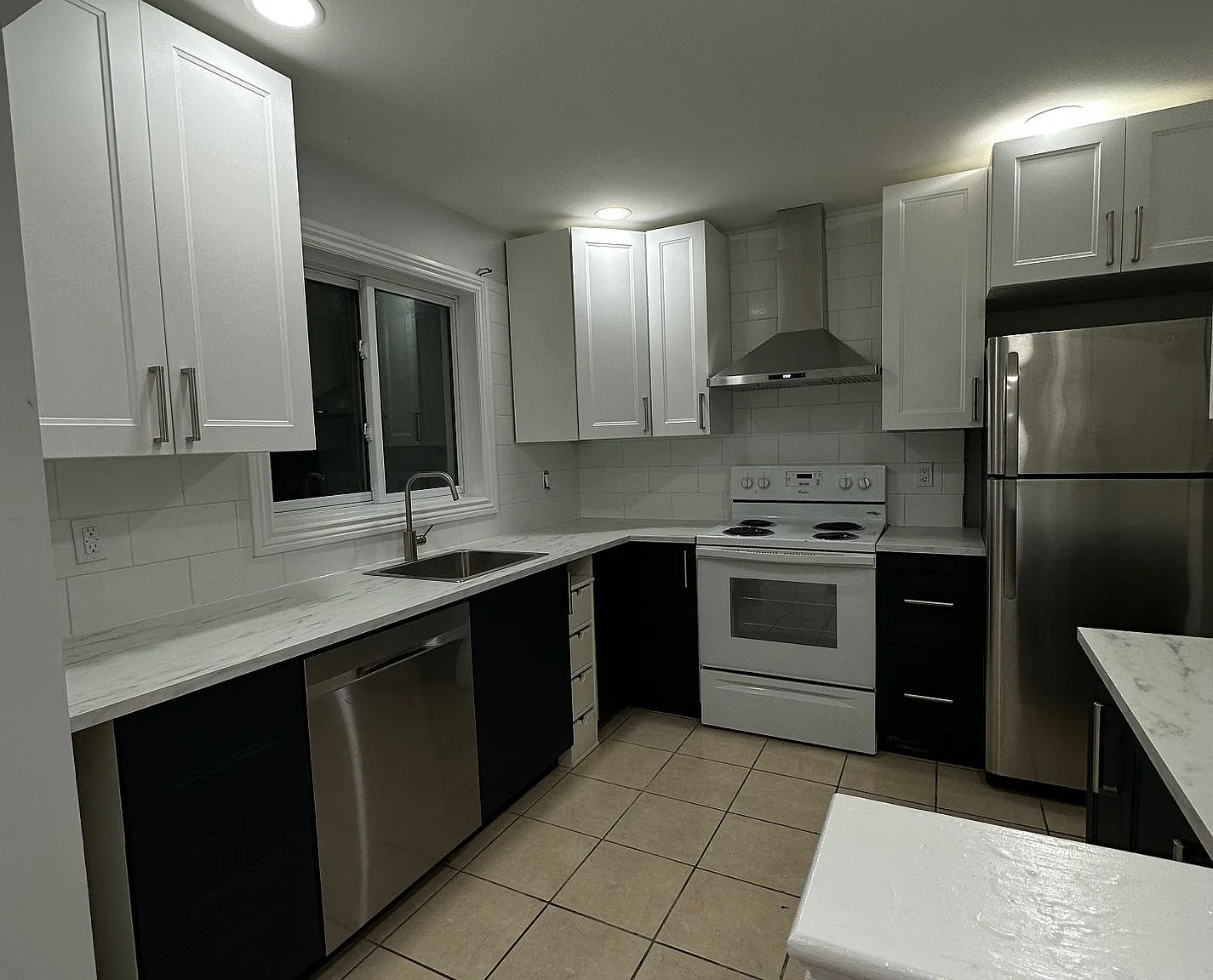 3 bed, $2,800 — Photo 2