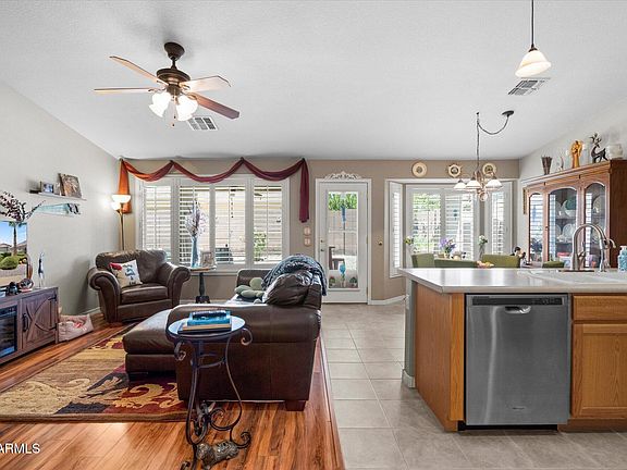 3rd image of 3758 E PEACH TREE Drive