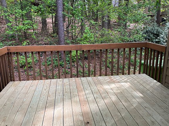 New private wood deck with beautiful natural views.