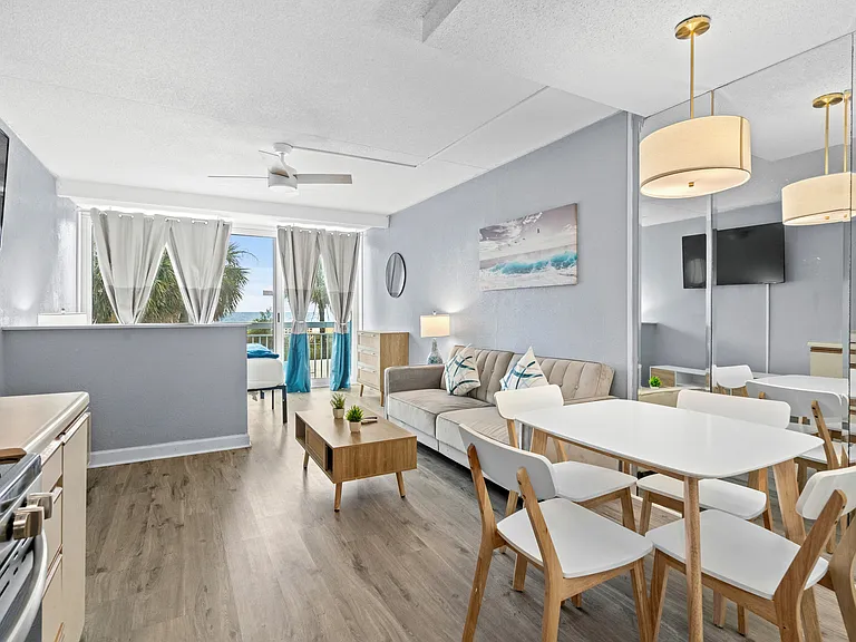 1304 N Ocean Blvd — Photo 27