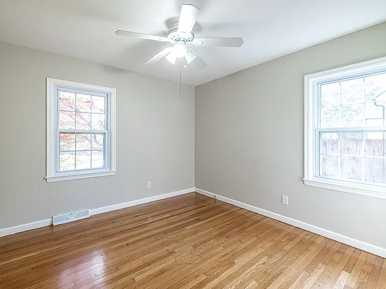 614 Portland Dr — Photo 17