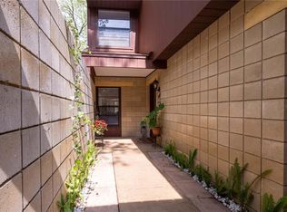 7016 SW 46th Ave, Gainesville, FL 32608