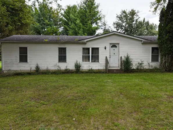 1100 Lilac Rd, Hillsdale, MI 49242
