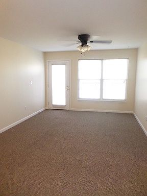 3rd image of 100 Pinnacle Ct APT 817