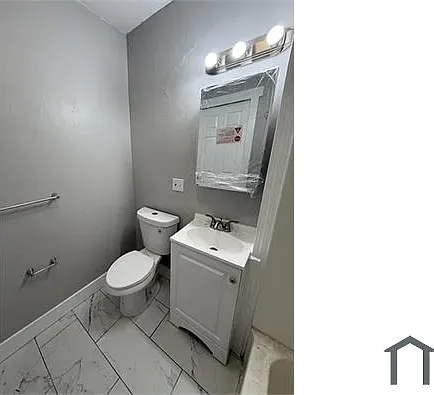 78 Waverly St #3R — Photo 11