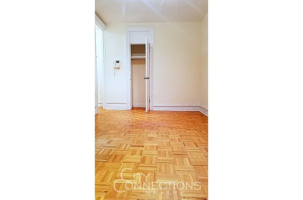 Rented by City Connections Realty | media 11