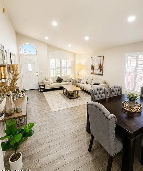 9854 W Irma Ln — Photo 7