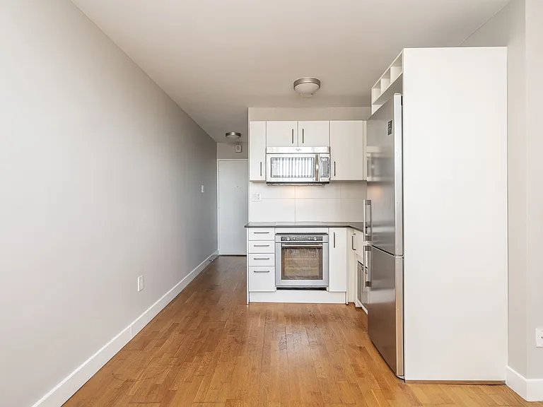 730 Saint Clarens Ave — Photo 3