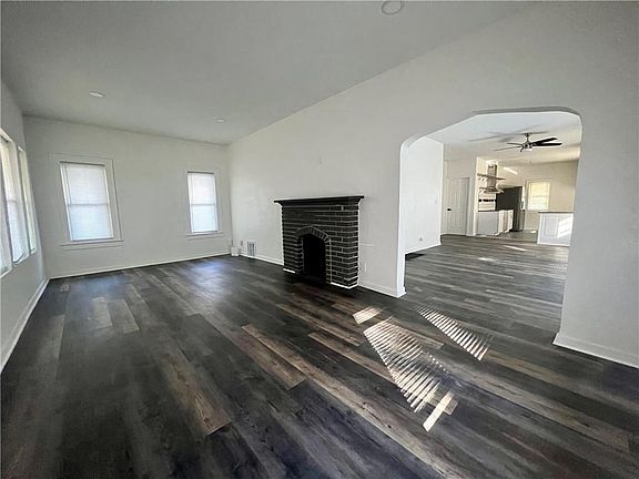 2nd image of 4323 Benton Blvd