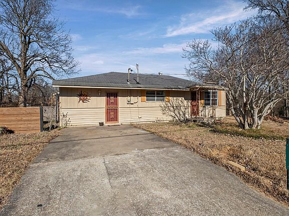 2nd image of 716 Kellum Ln