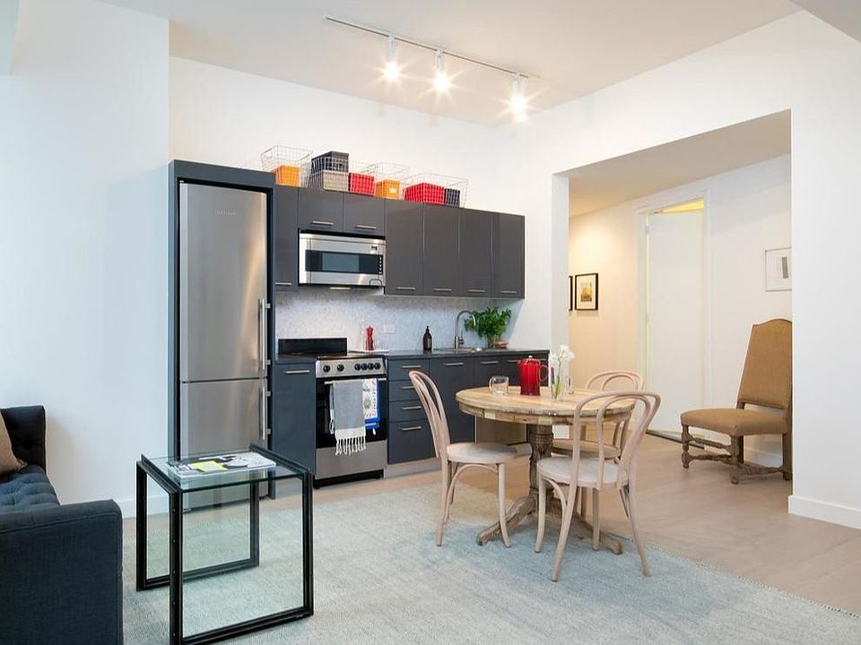 1st image of 20 Exchange Pl APT 1129