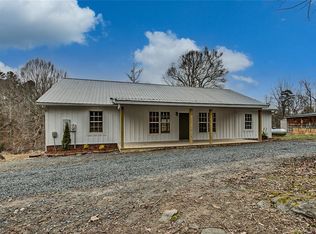 325 Scenic Point Dr, Asheboro, NC 27205