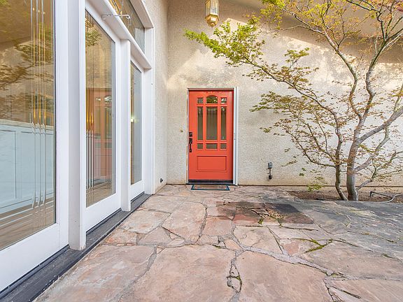 5th image of 114 E Paseo Ave