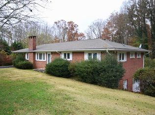 450 Connestee Rd, Brevard, NC 28712