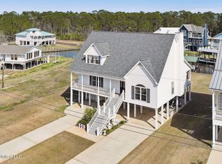 210 Hackberry Dr, Pass Christian, MS 39571