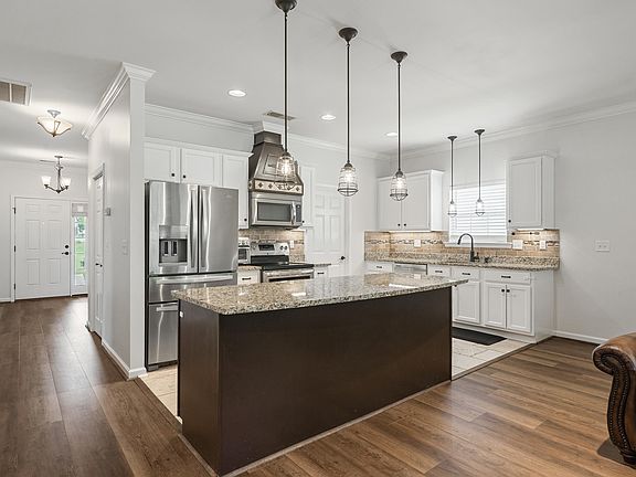 5th image of 1057 Crawford Ct