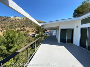 3395 Deronda Dr, Los Angeles, CA 90068