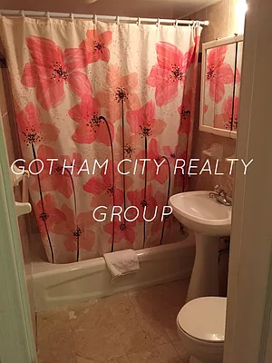 Rented by Gotham City Realty Group | media 29