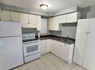 42 Riverbank Rd, Brampton, ON L6R2H4