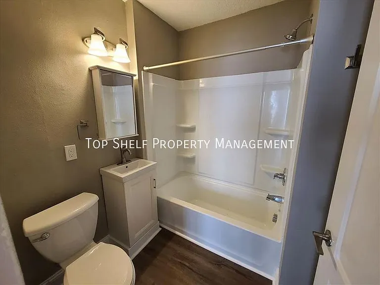 1314 Harrison Ave #1 — Photo 8