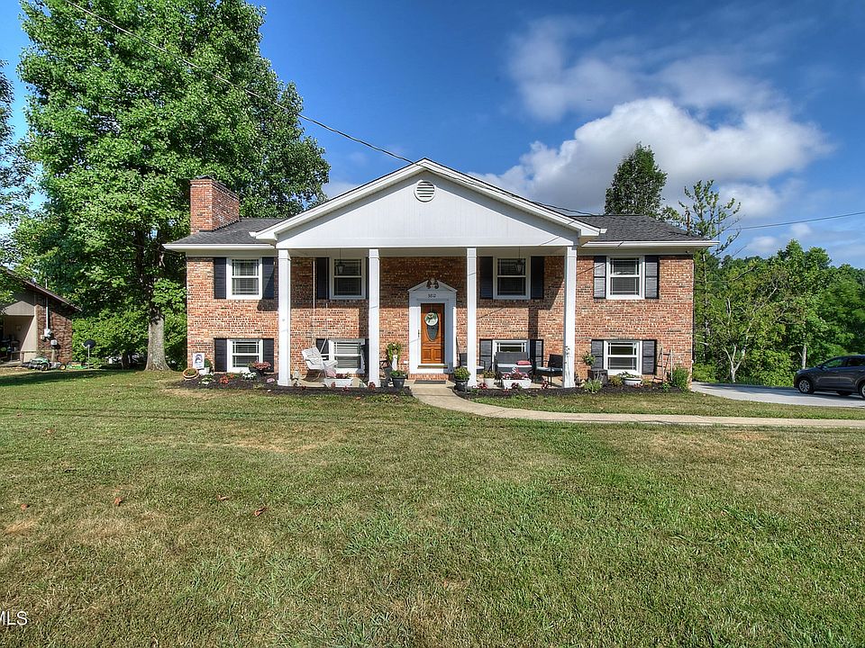 1st image of 3812 Thornton Dr