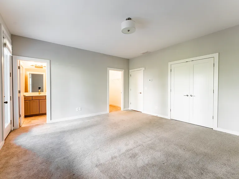 1388 La France St #5 — Photo 11