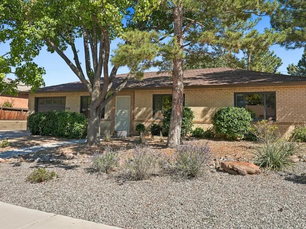 2102 Hendola Dr NE, Albuquerque, NM 87110