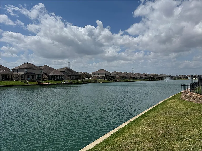 3831 W Alessano Ln — Photo 25