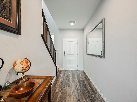 3rd image of 10426 Skye Knoll Ave