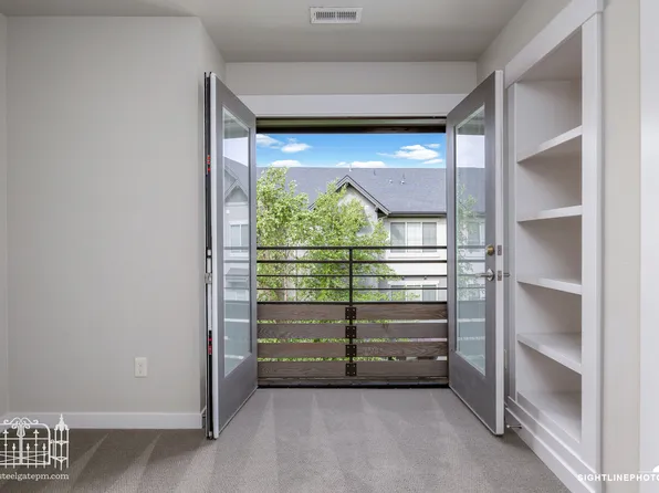 3287 E Thoroughbred Ln #3287, Boise, ID 83716