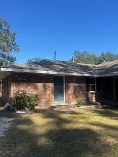 Building Photo - 226 E Saint Mary Dr