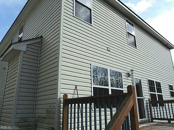 3rd image of 2521 McKann Ave
