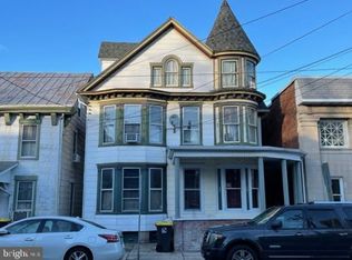 207 W High St, Womelsdorf, PA