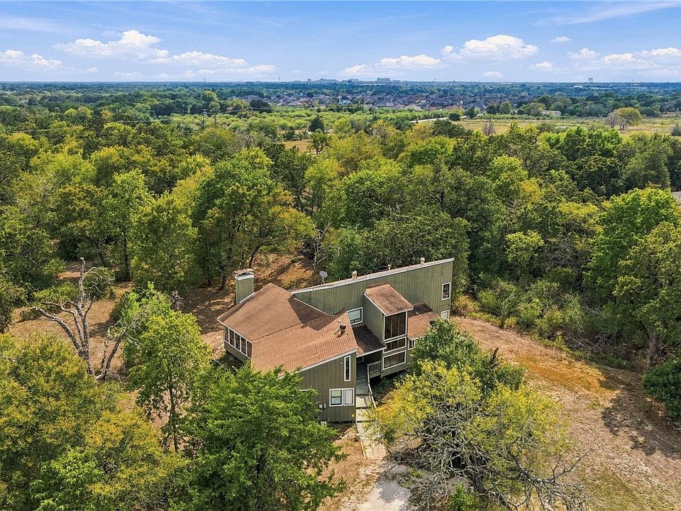 1st image of 5000 Lantern Ln