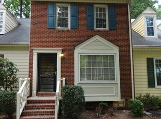 111 Hedgerow Ct, Cary, NC 27513