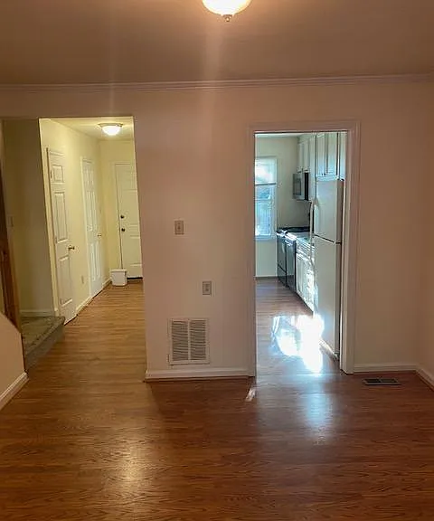 1174 N Vermont St — Photo 60