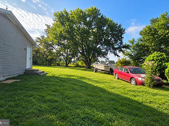 5th image of 18160 Johnson Rd