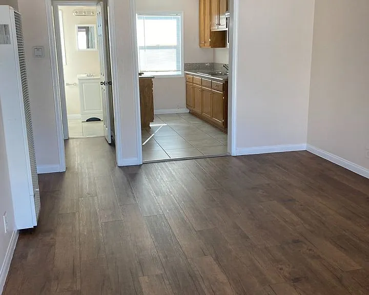 6331 Templeton St #B — Photo 7