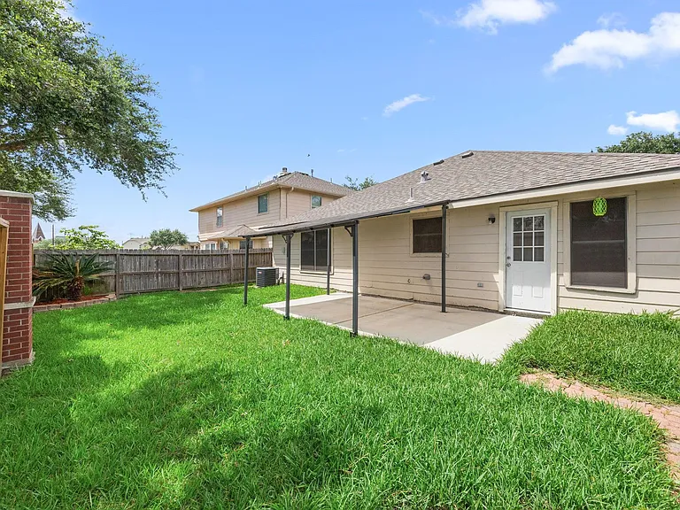 3639 John Hancock Ln — Photo 17