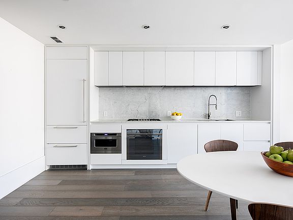 4th image of 429 Kent Ave #341