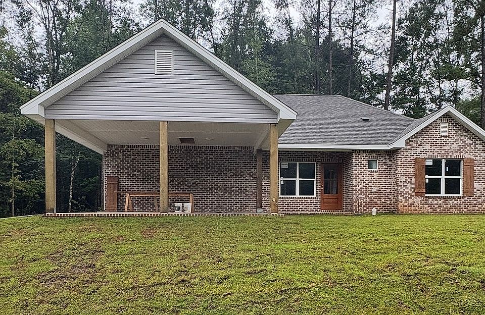 1st image of 11 Branden Ln